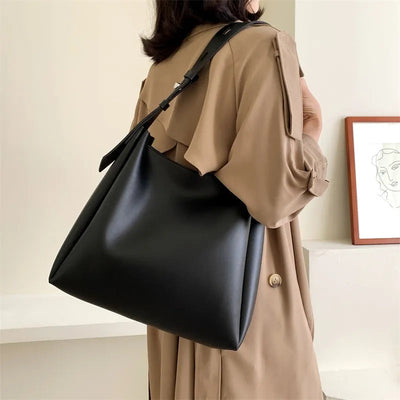 Julia's | Grande Tote