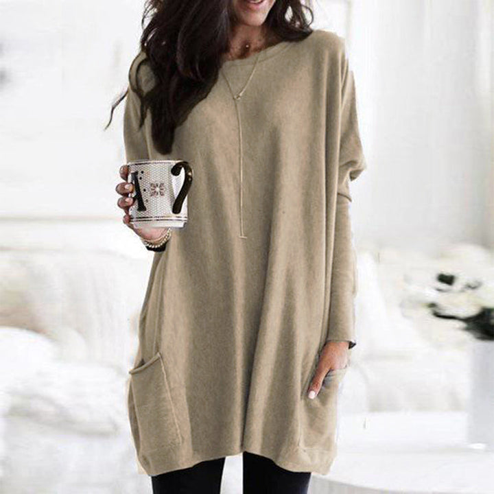 Julia's | Relaxed Pocket Tunic with Elegant Tummy Coverage