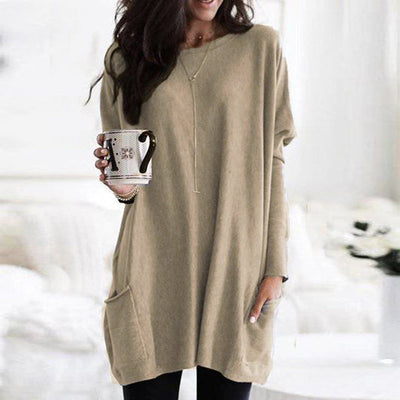 Julia's | Relaxed Pocket Tunic with Elegant Tummy Coverage