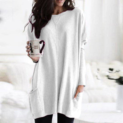 Julia's | Relaxed Pocket Tunic with Elegant Tummy Coverage