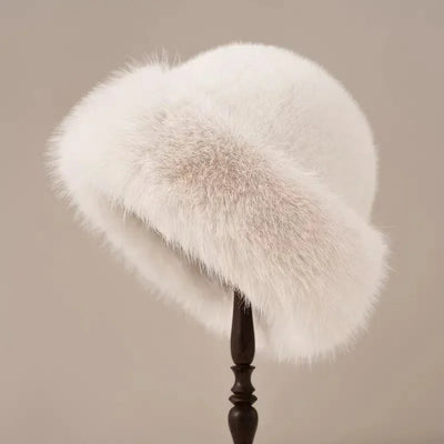 Julia's | Timeless Elegant Hat